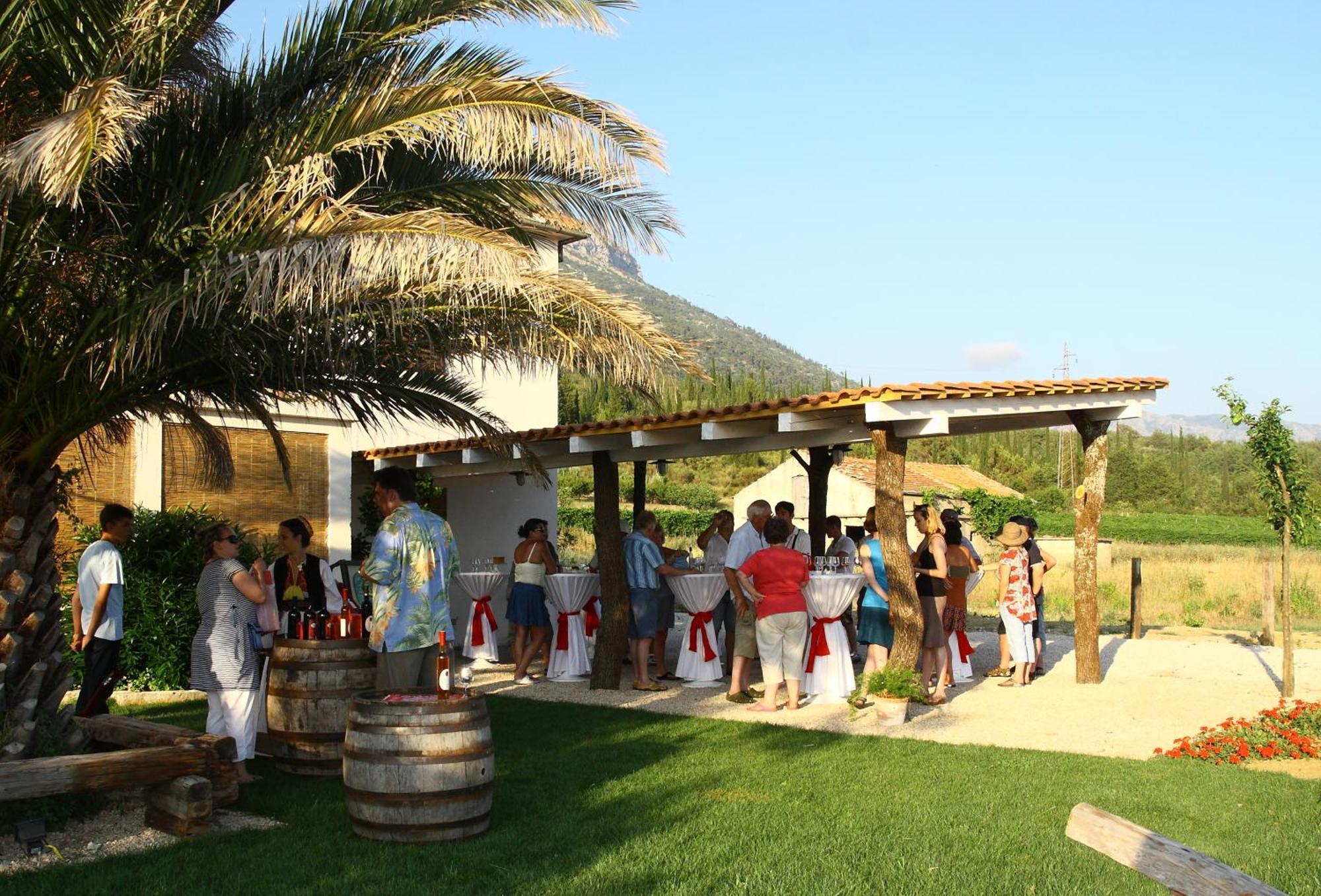 Pansion Lovac Hotel Cavtat Bagian luar foto