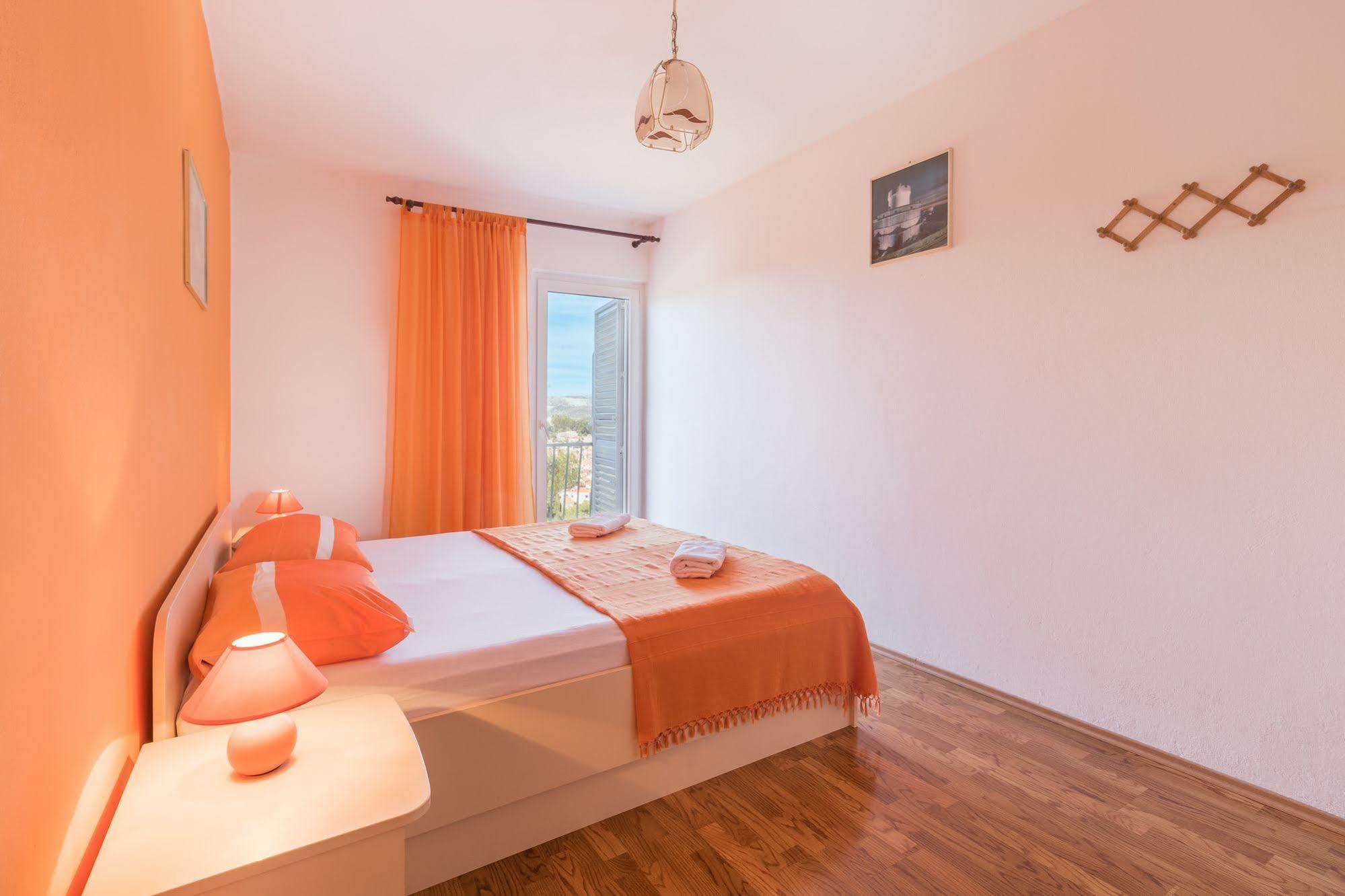 Pansion Lovac Hotel Cavtat Bagian luar foto