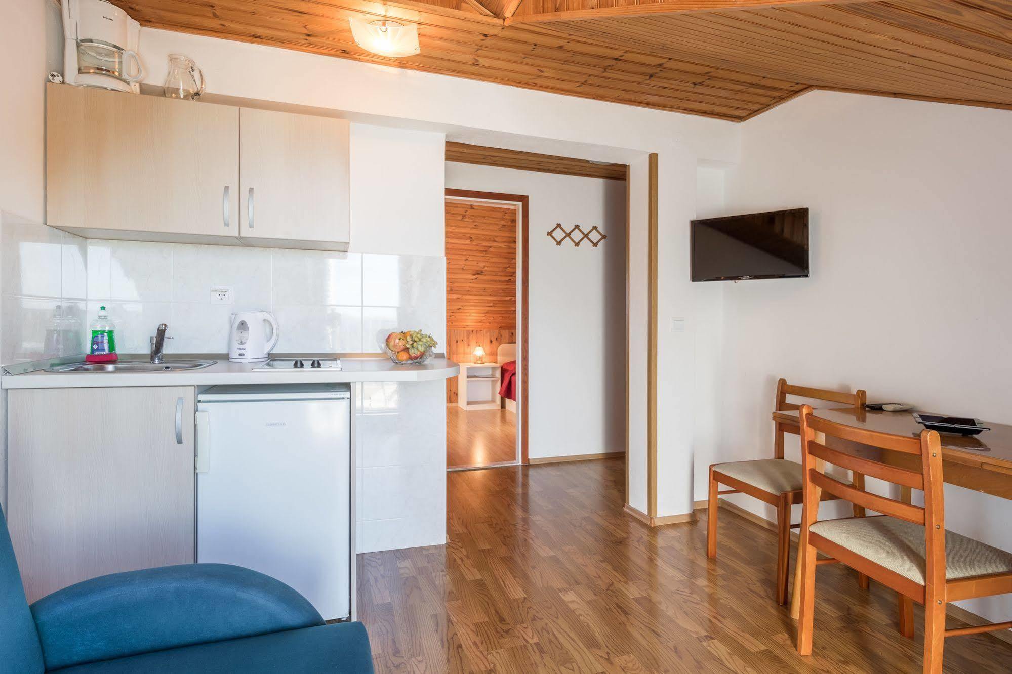 Pansion Lovac Hotel Cavtat Bagian luar foto