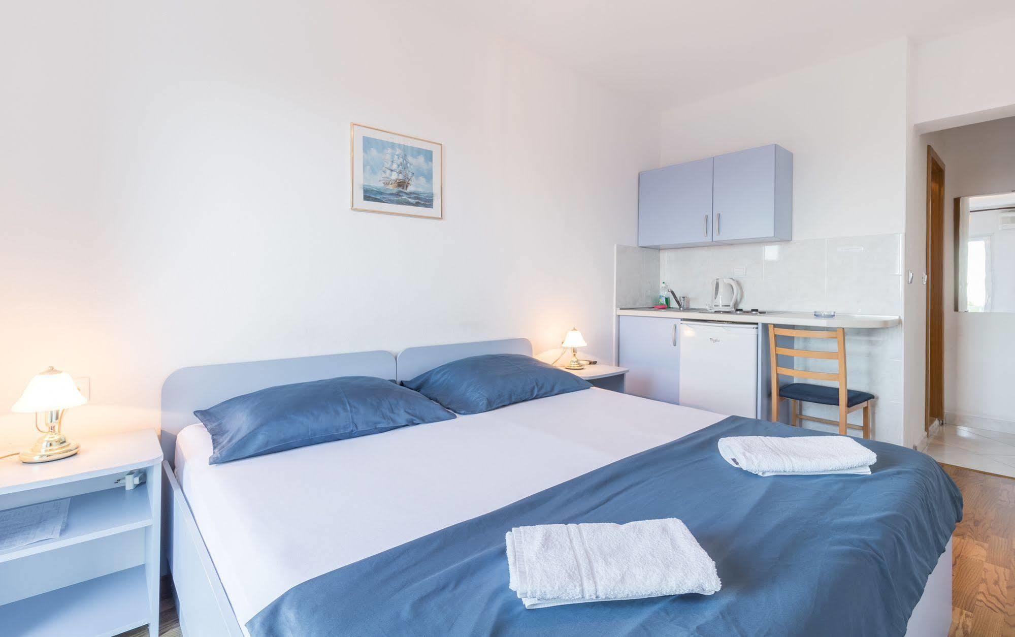 Pansion Lovac Hotel Cavtat Bagian luar foto